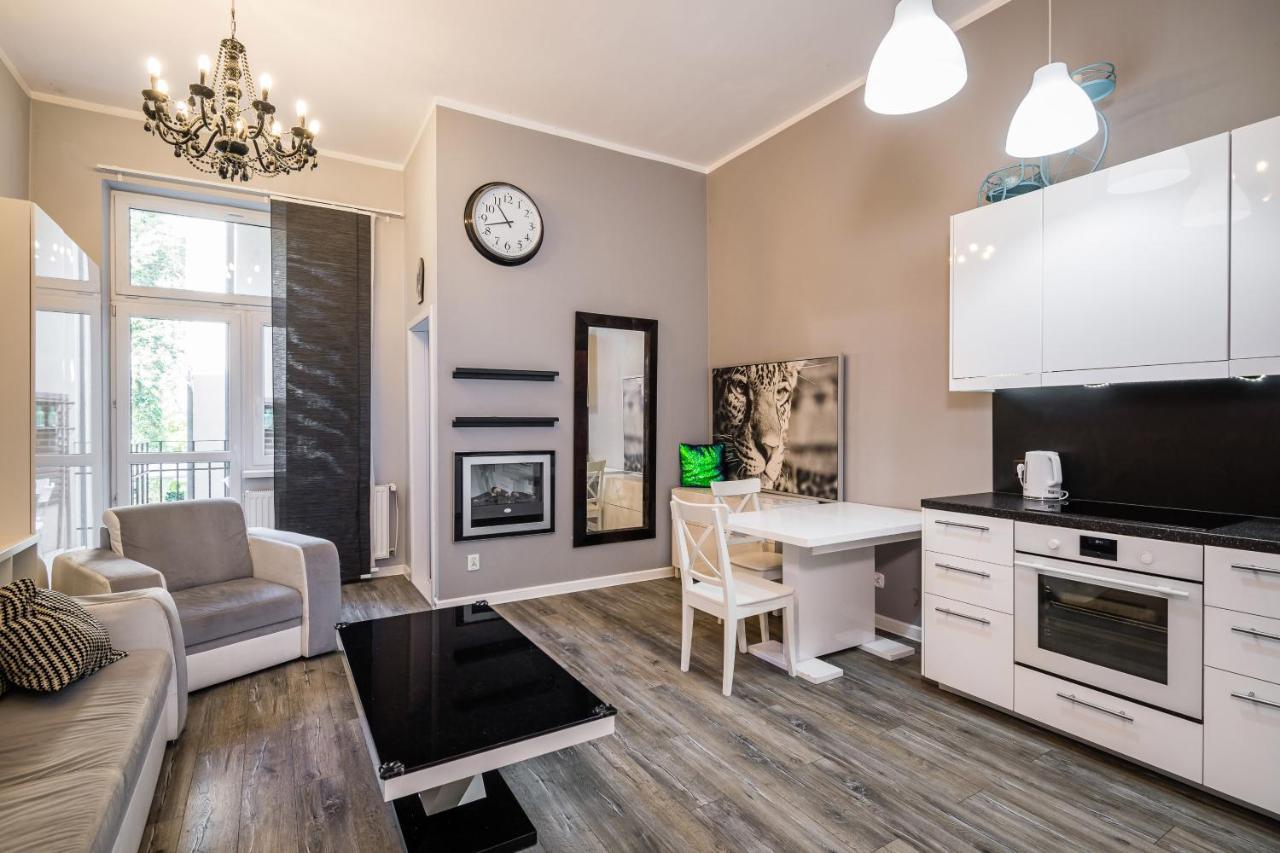 Apartament Glamour Konarskiego Wawelofts Cracóvia Exterior foto