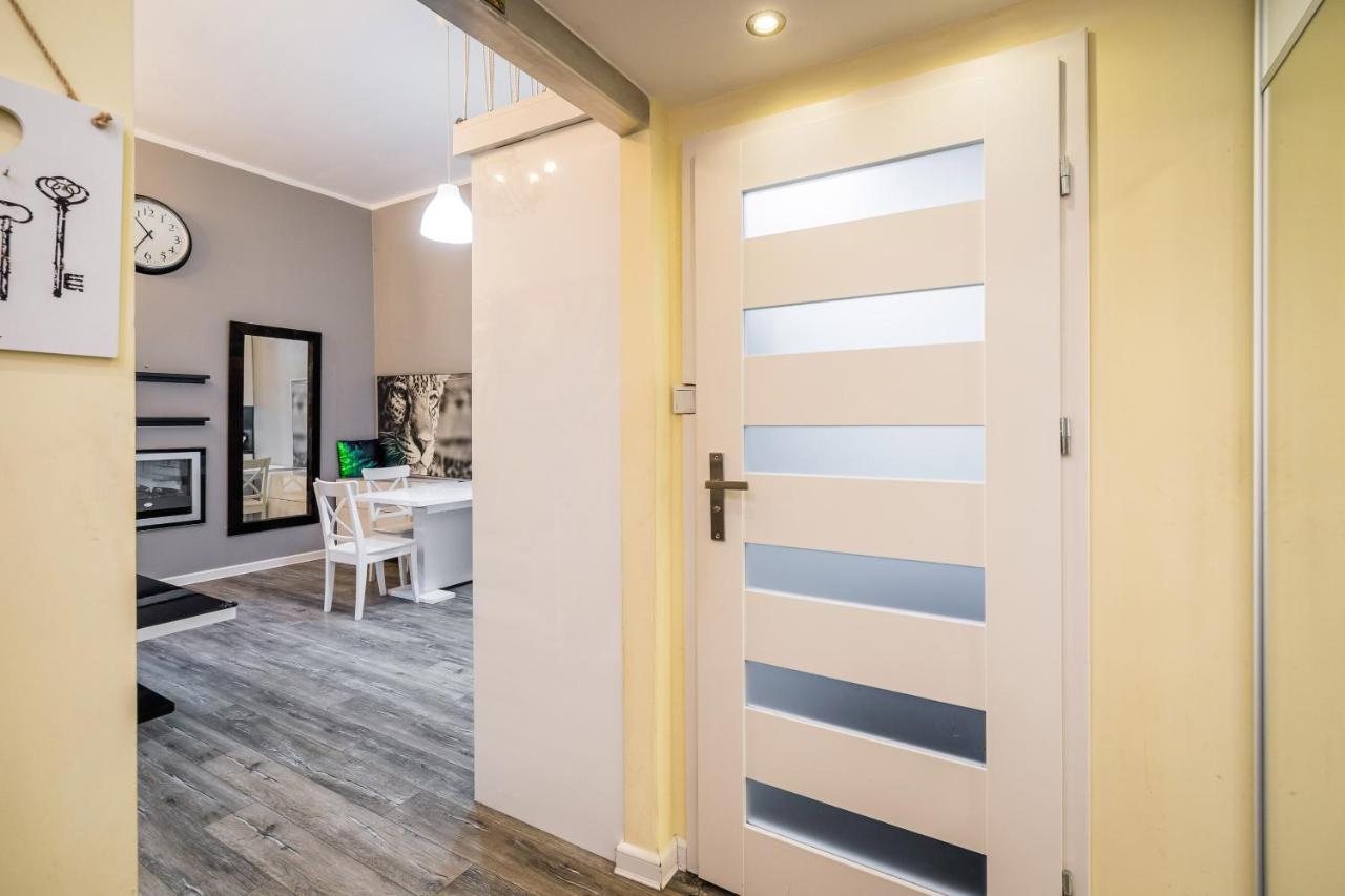 Apartament Glamour Konarskiego Wawelofts Cracóvia Exterior foto