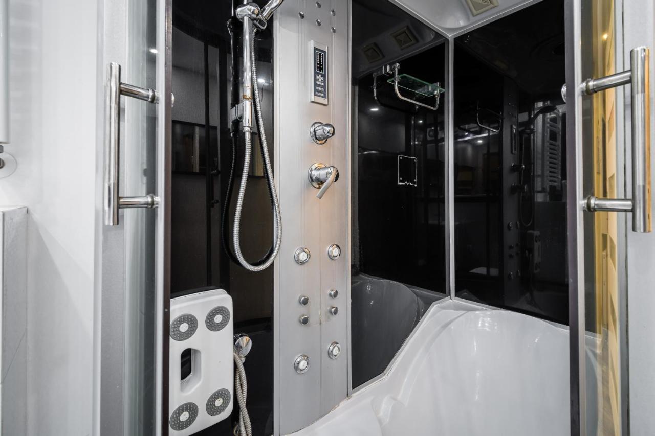 Apartament Glamour Konarskiego Wawelofts Cracóvia Exterior foto